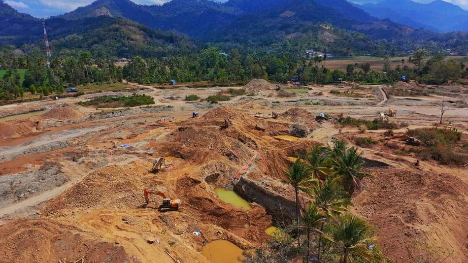 Penambangan Emas Ilegal di DAS Suso Luwu