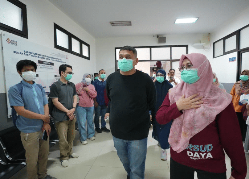 Wali Kota Appi Sambangi RSUD Daya, Bagi Masker hingga Cek Ruangan Pasien